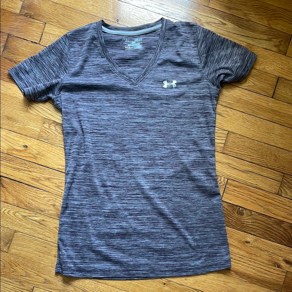 Under Armour Women's Heathered Gray/ Burgundy V-Neck Tee